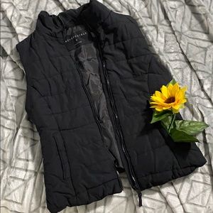 Black Puffer Vest 🧥
